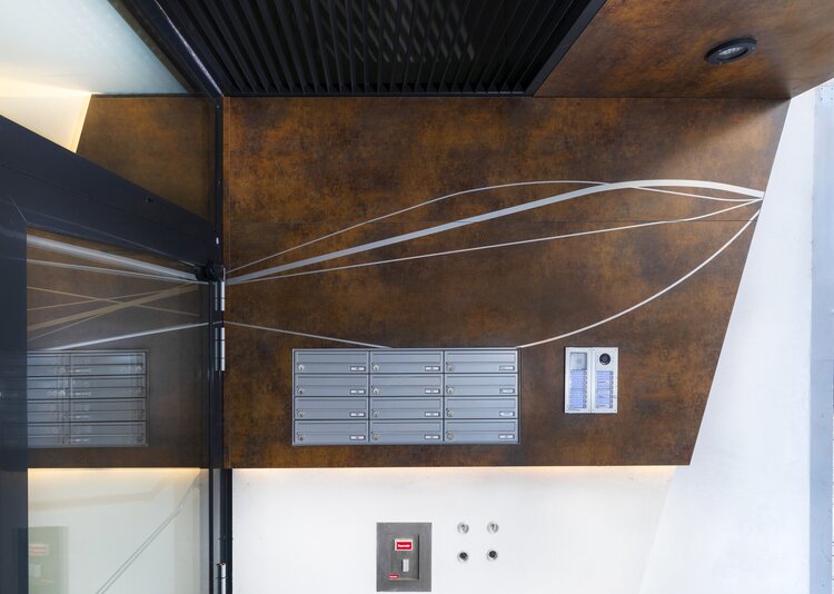 Fundermax Wandverkleidung Bürogebäude aus m.look Interior im Dekor 0794 sowie der Oberfläche FH
