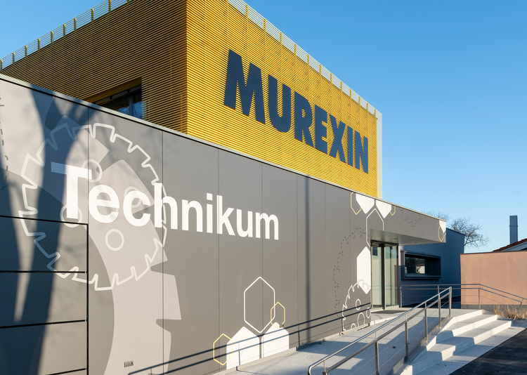 Fundermax Fassade Murexin Technikum aus Max Compact Exterior mit Individualdekor