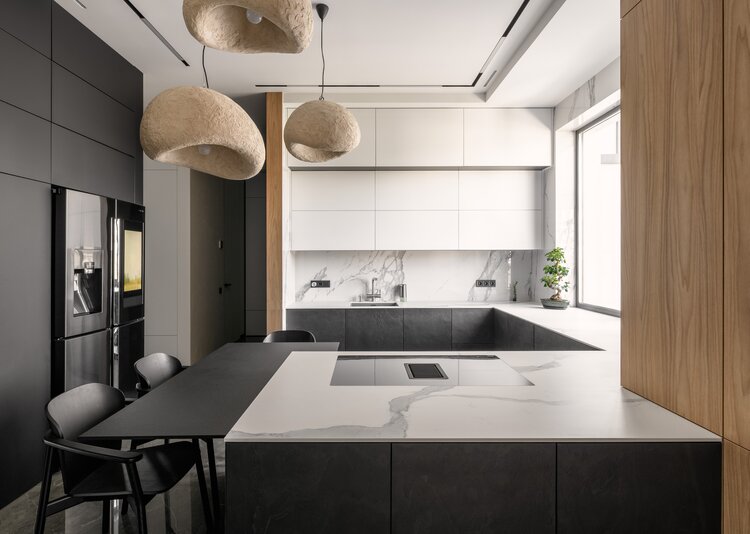Fundermax InstaHome aus Max Compact Interior im Dekor 0080 und den Oberflächen FH und SX